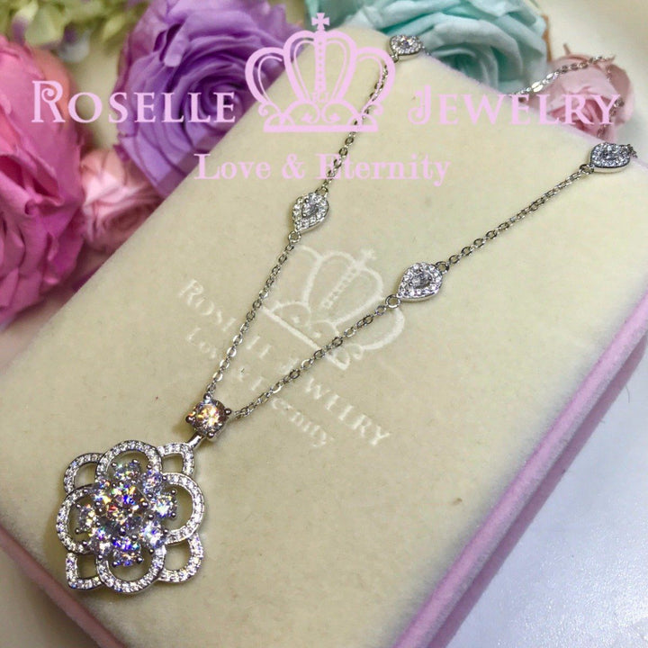 Luxury Floral Pendant Necklace - VN2 - Roselle Jewelry